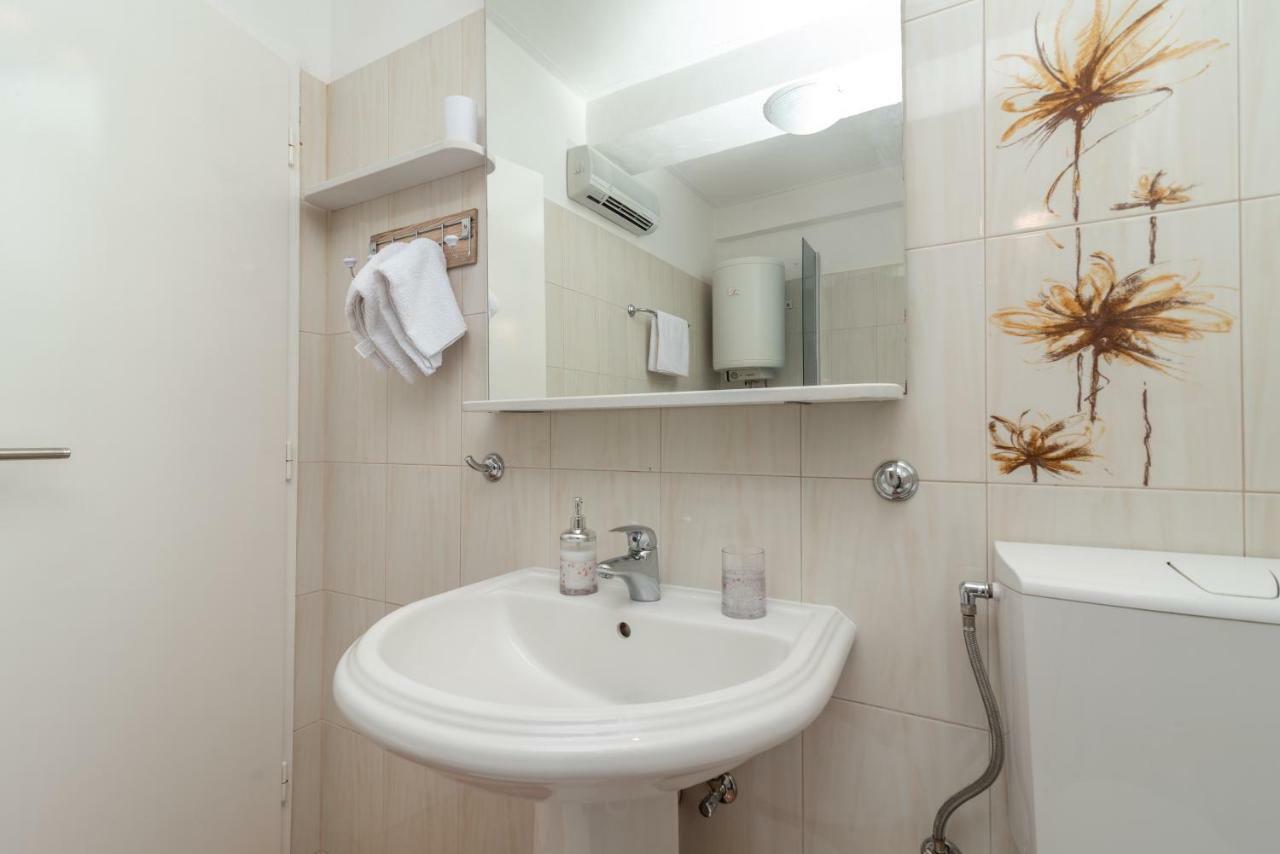 Apartment Dinka Trogir Buitenkant foto