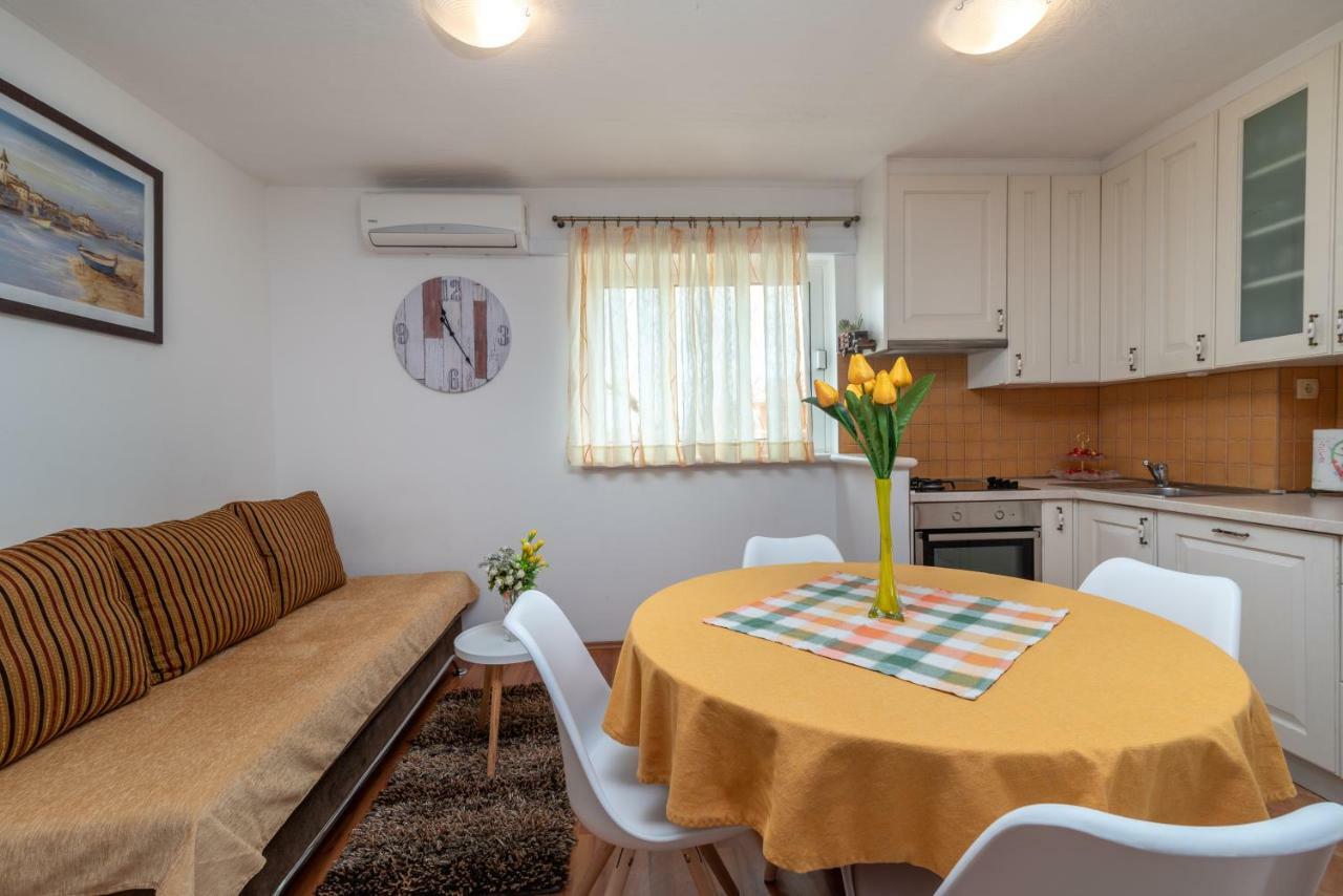 Apartment Dinka Trogir Buitenkant foto