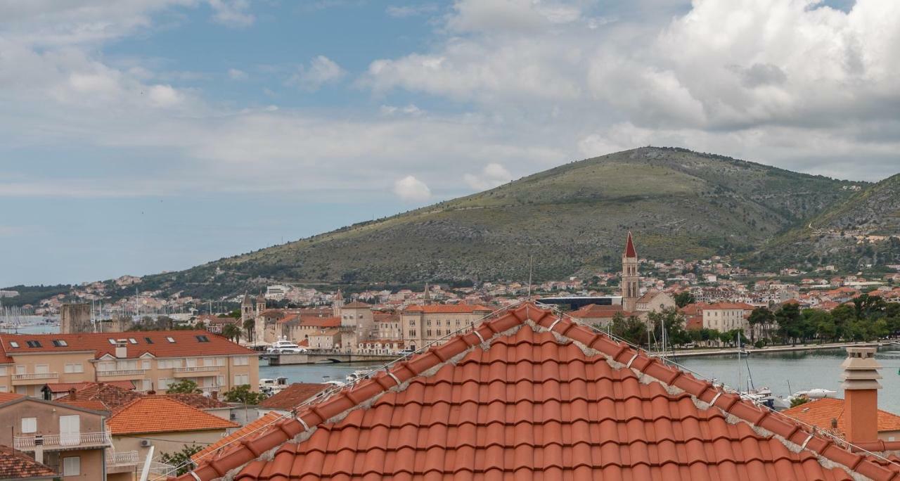 Apartment Dinka Trogir Buitenkant foto