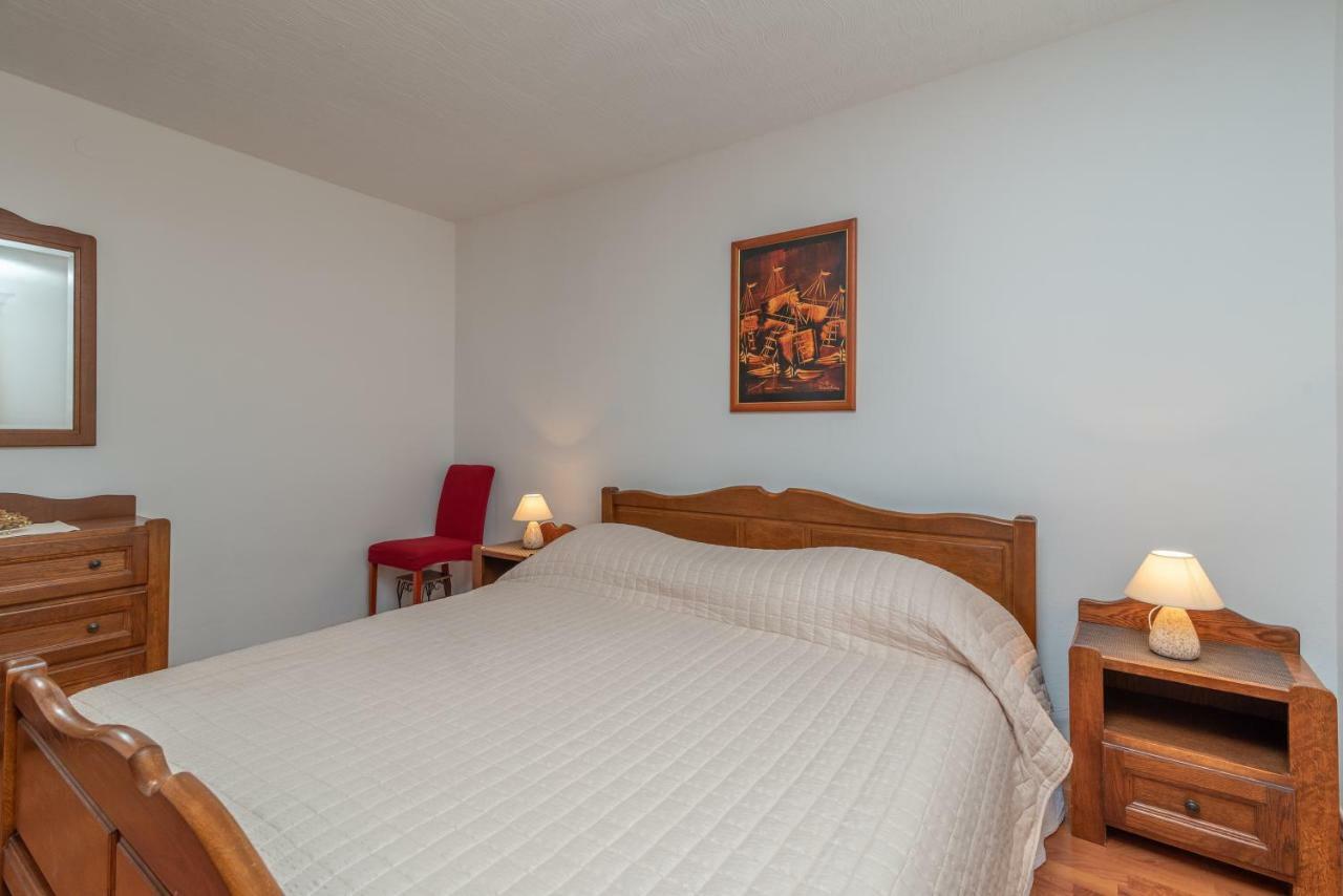 Apartment Dinka Trogir Buitenkant foto