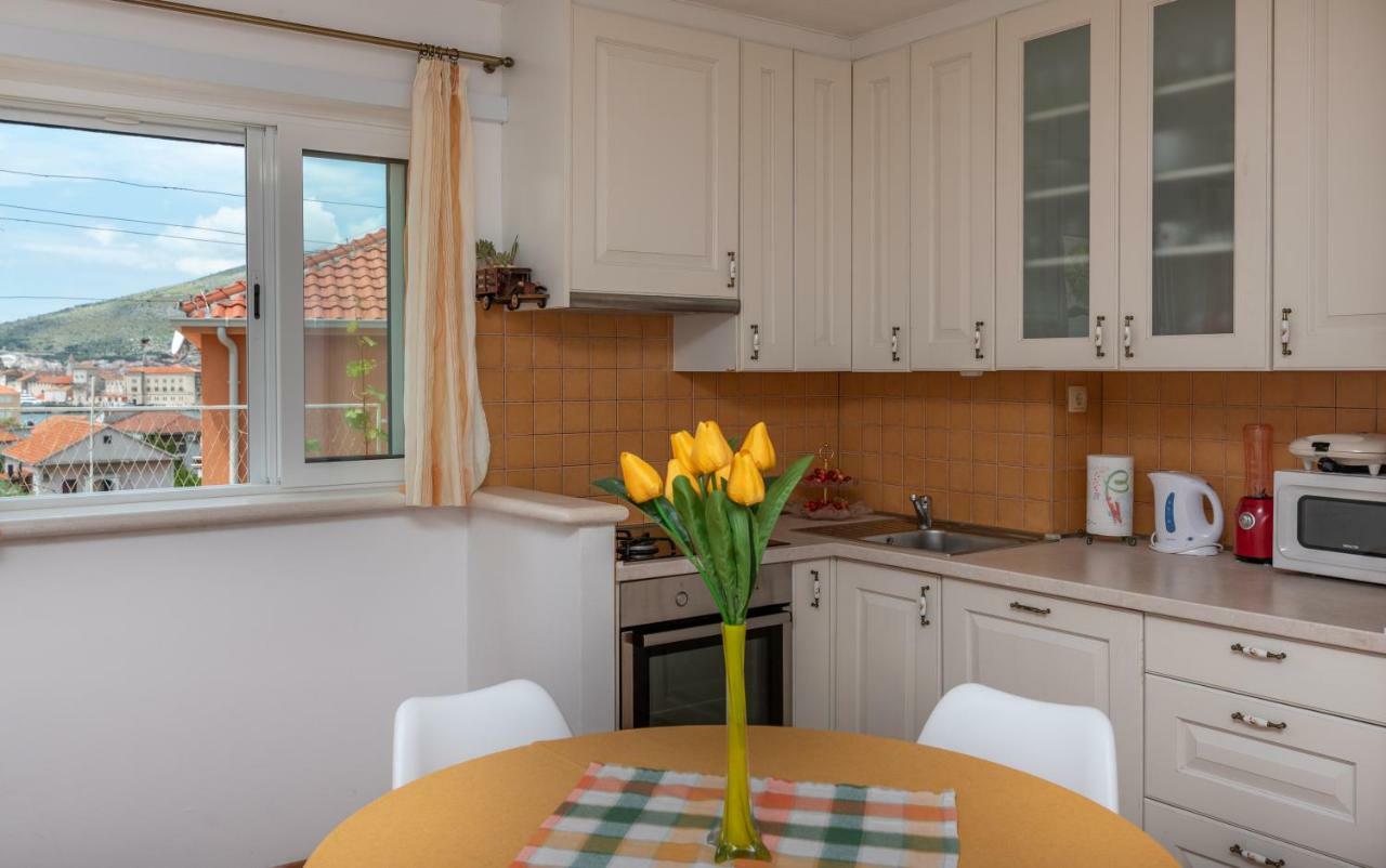 Apartment Dinka Trogir Buitenkant foto